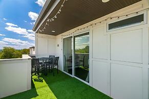 Luxury Home Fire Pit Mini Bar Downtown Nashville