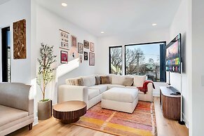 Twin Homes Hot Tub Rooftop Game Zone at Nashville