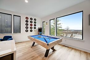 Twin Homes Hot Tub Rooftop Game Zone at Nashville