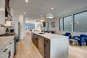 Twin Homes Hot Tub Rooftop Game Zone at Nashville