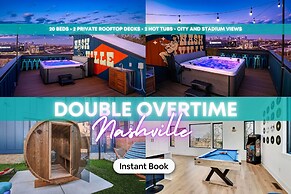 Twin Homes Hot Tub Rooftop Game Zone at Nashville