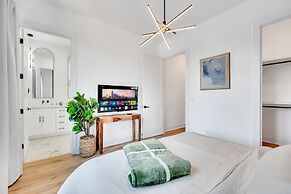 Twin Homes Hot Tub Rooftop Game Zone at Nashville