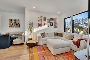 Twin Homes Hot Tub Rooftop Game Zone at Nashville