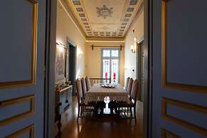 Athena Luxury Suite - Medousia Spa Luxury Escape