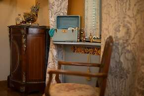 Athena Luxury Suite - Medousia Spa Luxury Escape