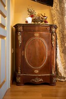 Athena Luxury Suite - Medousia Spa Luxury Escape