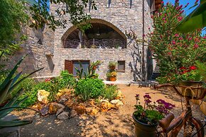 Villa Belladonna - Heraklion Private Pool Getaway