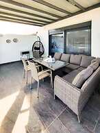 Marilous House - Skyros Beachfront Getaway