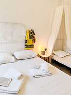 Marilous House - Skyros Beachfront Getaway