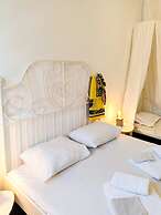 Marilous House - Skyros Beachfront Getaway