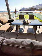 Marilous House - Skyros Beachfront Getaway