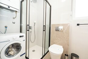 Smash C Apartments for 12- private pool