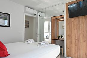 Smash C Apartments for 12- private pool