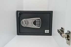 Smash C Apartments for 12- private pool