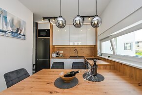 Smash C Apartments for 12- private pool