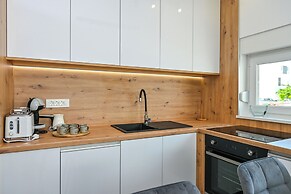 Smash C Apartments for 12- private pool