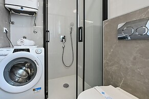 Smash C Apartments for 12- private pool