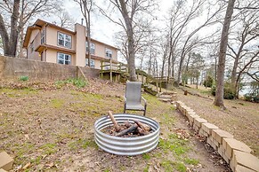 Winnsboro Lake Retreat: On-site Swimming & Fishing