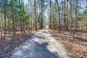 Near Lake Murray: Family Getaway w/ Screened Porch