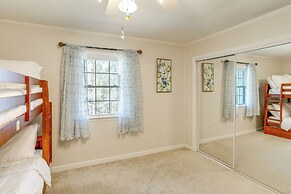 Near Lake Murray: Family Getaway w/ Screened Porch