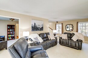 Near Lake Murray: Family Getaway w/ Screened Porch