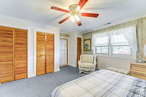Boat Dock & Ramp: Canal-front Home!
