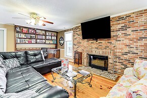 Boat Dock & Ramp: Canal-front Home!