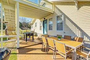 Hill Country Retreat w/ Lake View, Deck & Balcony