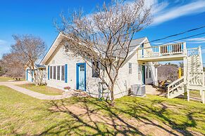 Hill Country Retreat w/ Lake View, Deck & Balcony