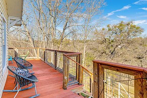 Hill Country Retreat w/ Lake View, Deck & Balcony