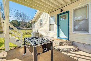 Hill Country Retreat w/ Lake View, Deck & Balcony