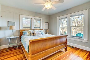 Hill Country Retreat w/ Lake View, Deck & Balcony