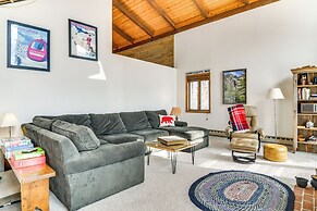 Ski, Game & Grill: Family Retreat in Glen