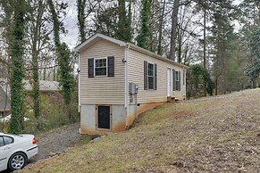 2 Mi to South Boston Speedway: Cozy Tiny Home!