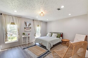 'peacock Landing' in Vass: Game Room & Shared Pool