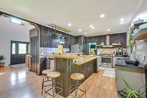 'peacock Landing' in Vass: Game Room & Shared Pool