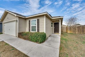 13 Mi to Lackland Afb: San Antonio Home!