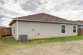 13 Mi to Lackland Afb: San Antonio Home!