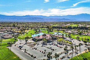 Spacious Pet-friendly Condo in Palm Desert!