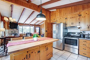 Mtn Views & Multi-level Deck: Prescott Paradise!