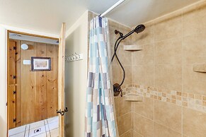 Mtn Views & Multi-level Deck: Prescott Paradise!