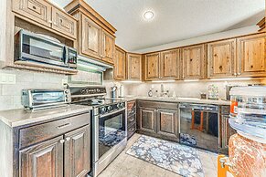 1 Mi to Alto Lake: Mtn-view Home w/ Large Yard!