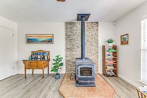 1 Mi to Alto Lake: Mtn-view Home w/ Large Yard!