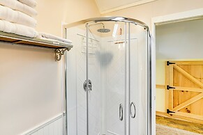 3 Mi to Hiking: Cozy Mt Tremper Apt