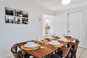 6 Mi to Joshua Tree: Home w/ Outdoor Oasis & View!