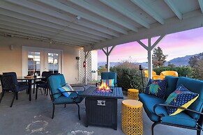 6 Mi to Joshua Tree: Home w/ Outdoor Oasis & View!