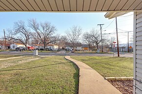 5 Mi to Belton Lake: Home w/ Large Yard!