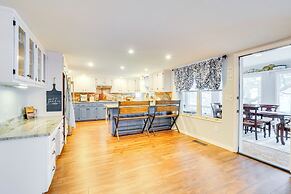 Lakefront Home w/ Private Dock in Grove