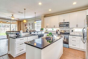 8 Mi to Beach: Home in Mary Esther