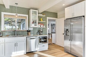 3-acre Oceanfront Home: Game Room & Fire Pit!